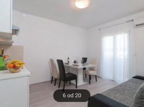 Apartments Tomi ST - Two Bedroom Apartment with Balcony A3